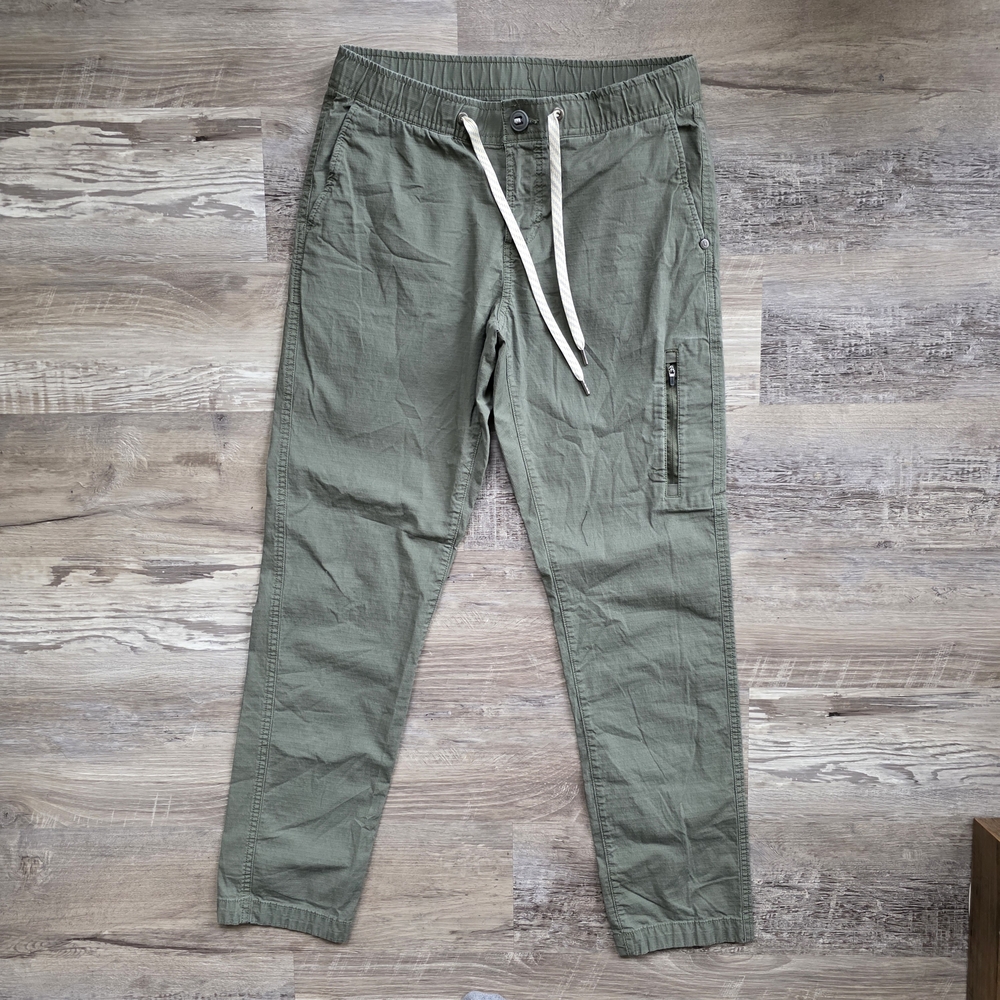 Vuori Women's Ripstop Pants * No Size Tag*